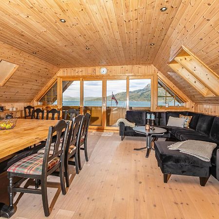 Awesome Home In Kvamsoy With Jacuzzi Sandvik  Exteriér fotografie